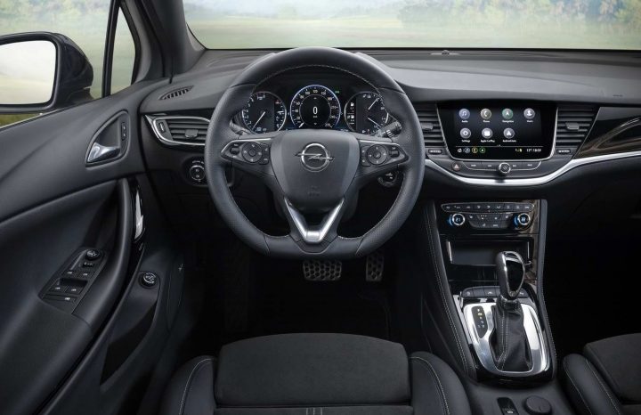 Opel Astra Turbo 2020 El Kamony Automotive