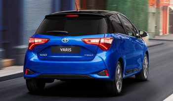 Toyota Yaris Hatchback full